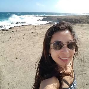 Meet your Posher, Connie